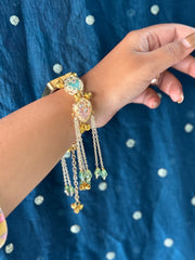 04-Royal traditional watch