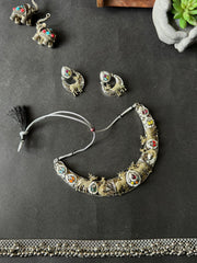05 - Traditional Deer Statement Necklace Set