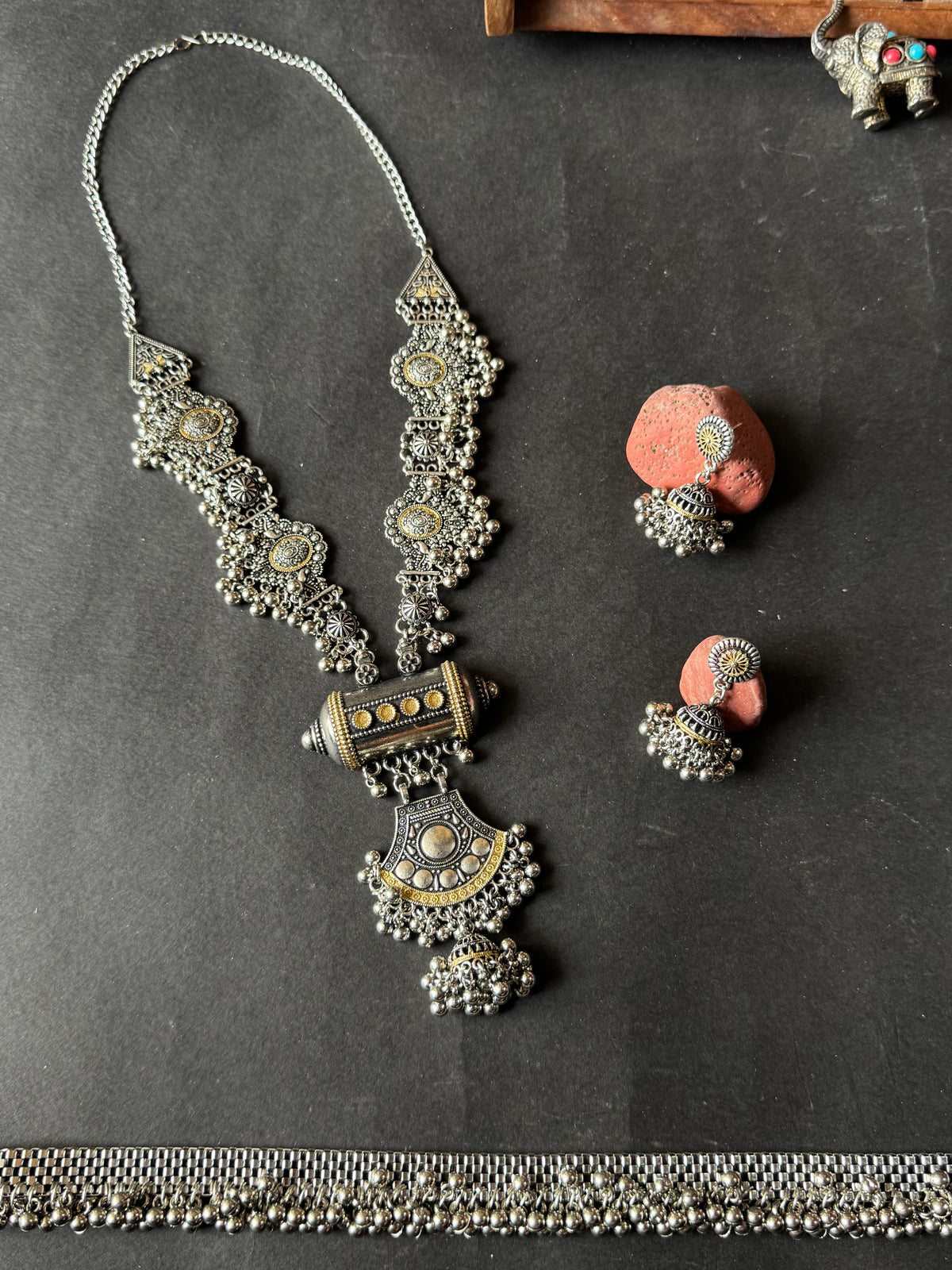15 - Heer Oxidised Dual-Tone Statement Necklace Set