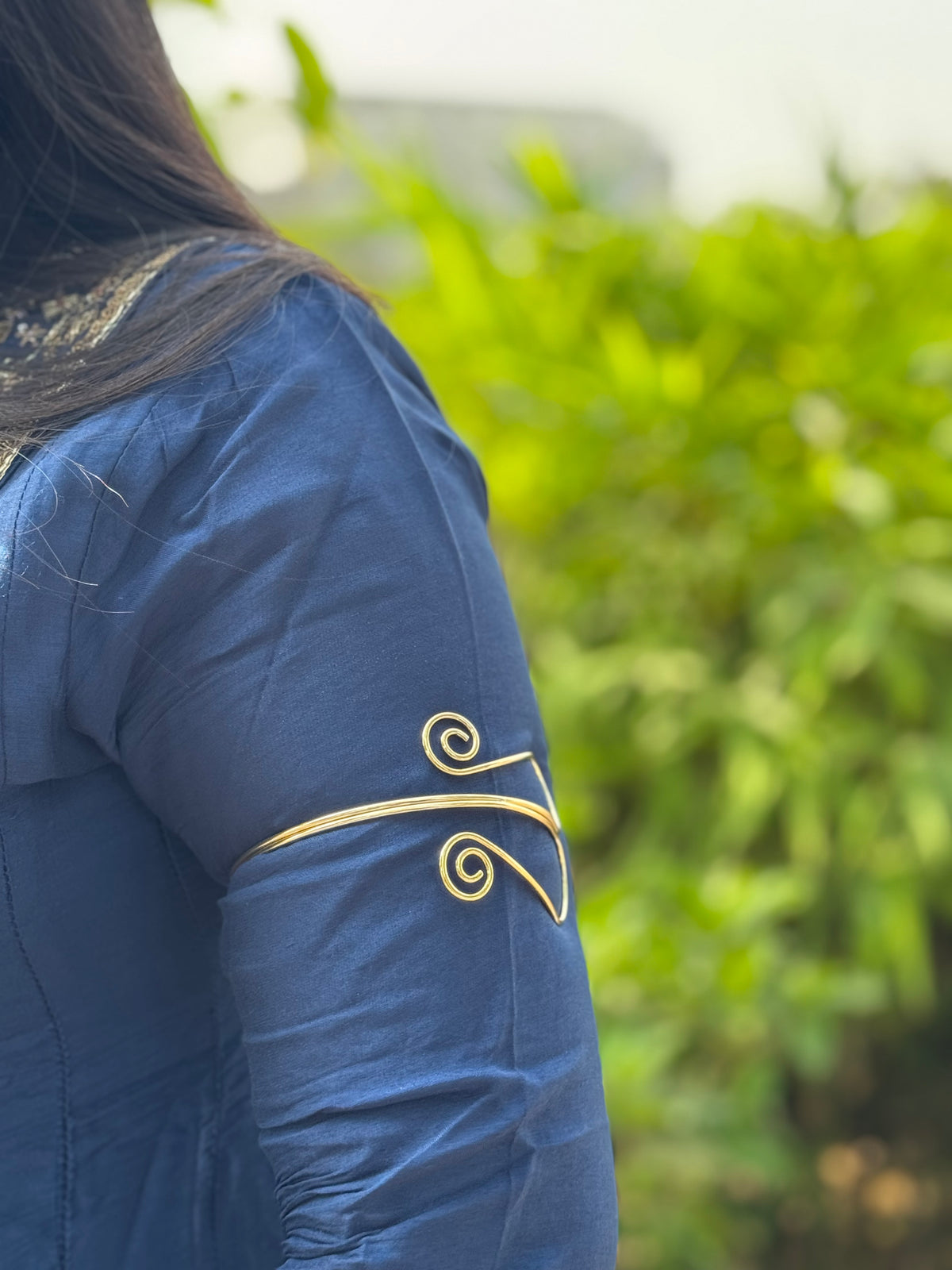 Wave armcuff