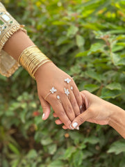 Palm cuff bracelet - 01