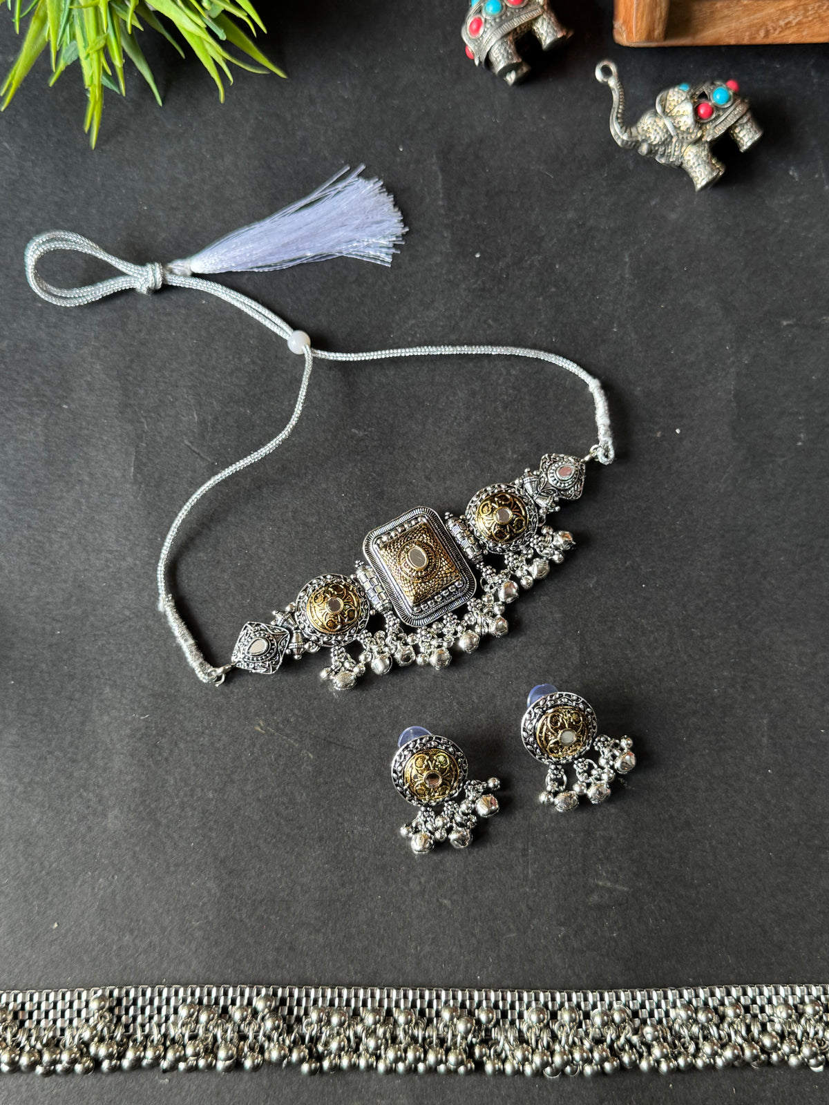 13 - dual tone Oxodise choker set