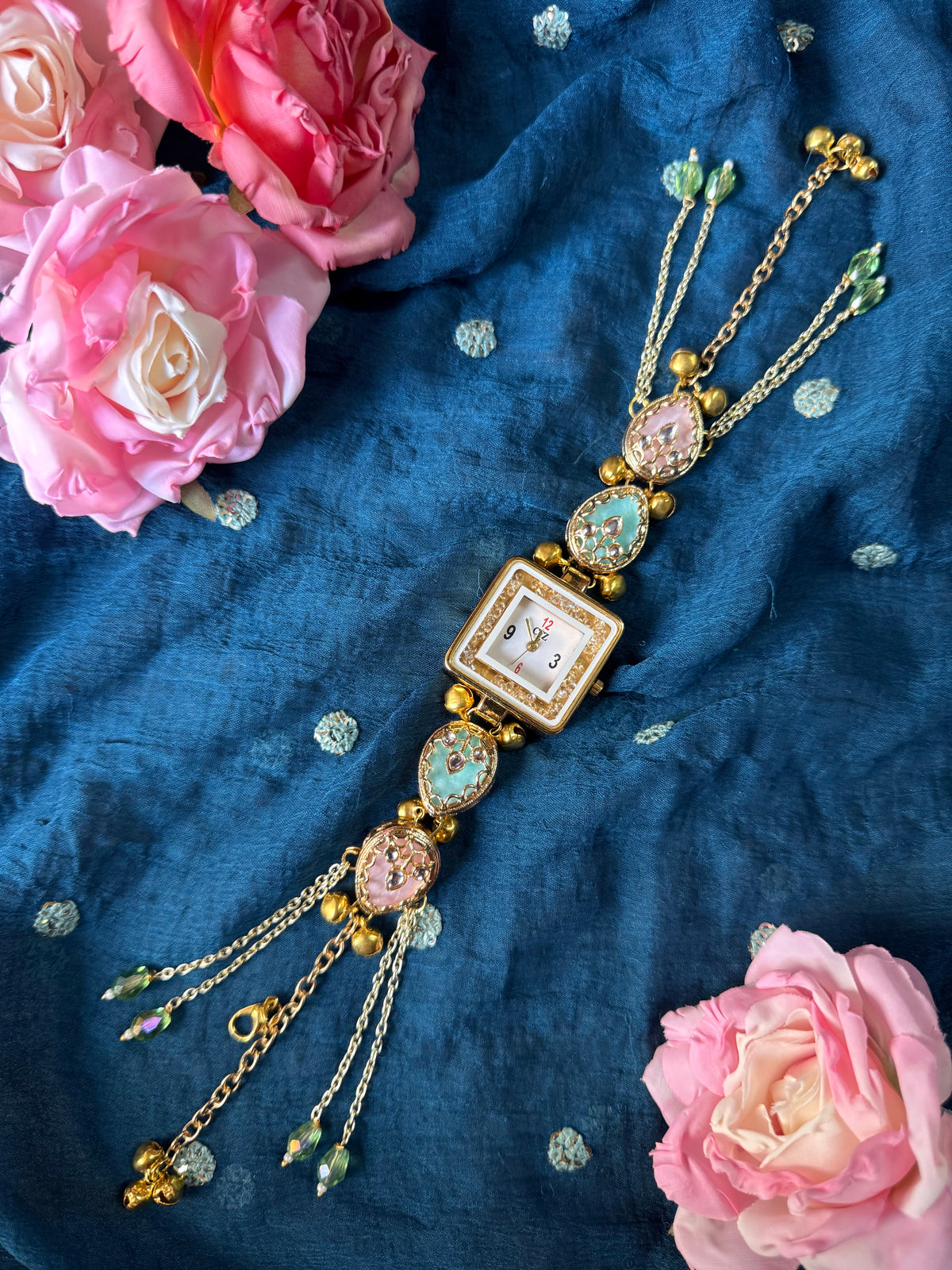 04-Royal traditional watch